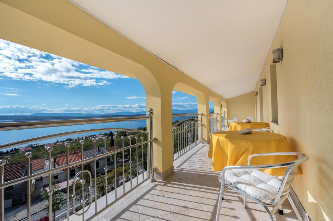 Apartments With A Parking Space Dramalj, Crikvenica - 5592 Exterior foto